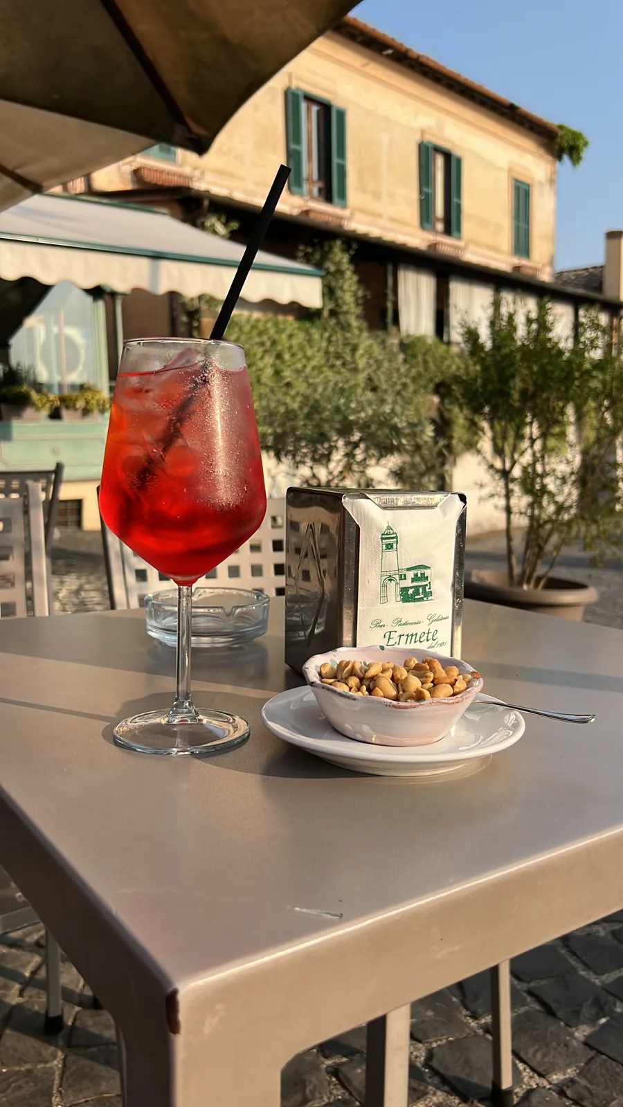 Aperitivo on a café terrace in Trevignano