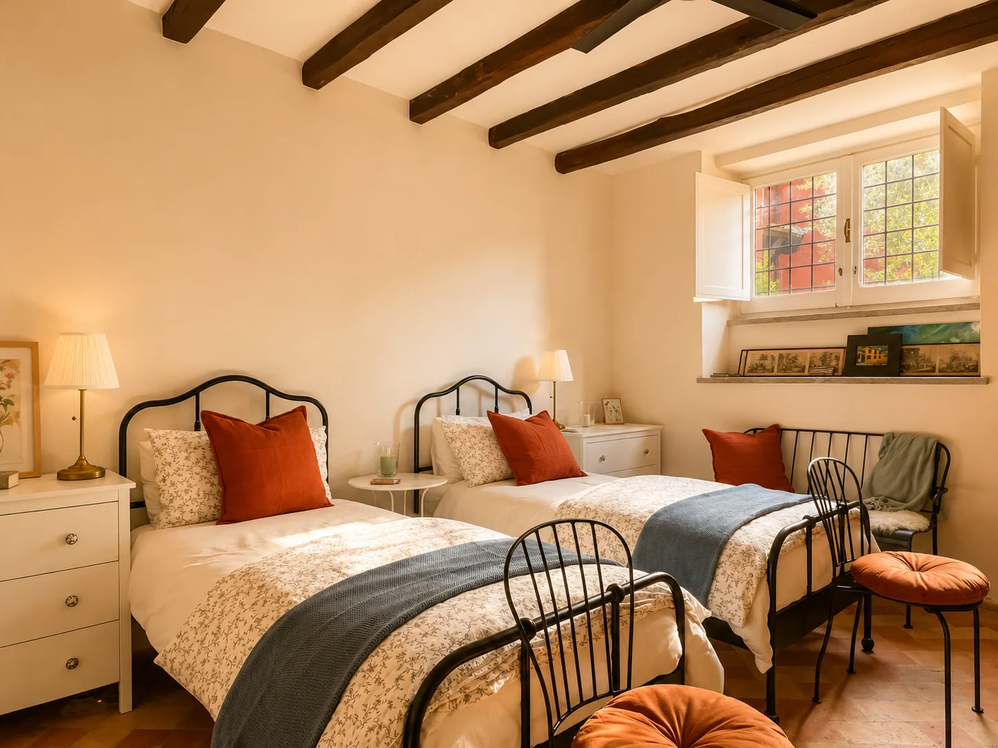 Twin bedroom